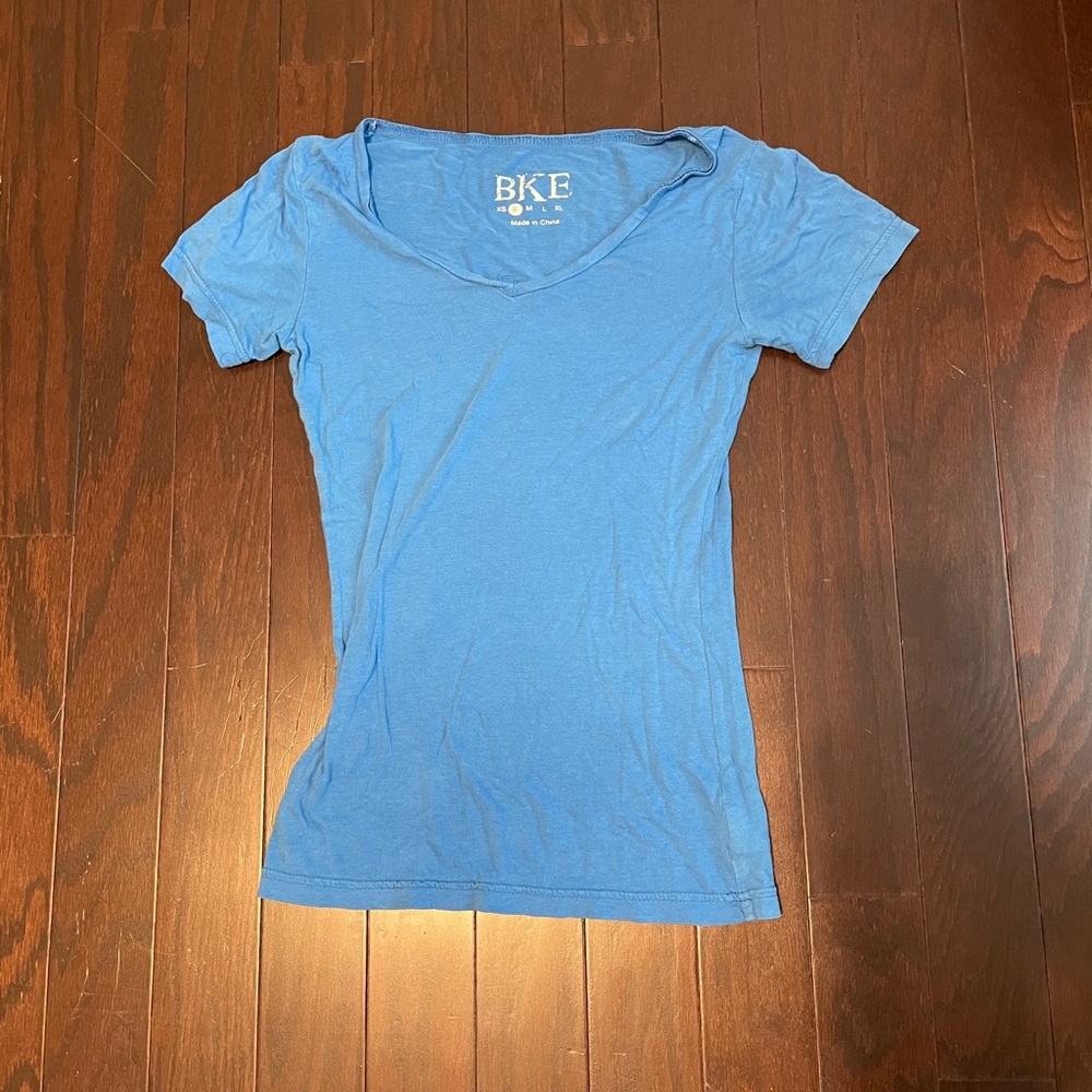 BKE v neck shirt